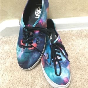 Women’s Vans Size 8